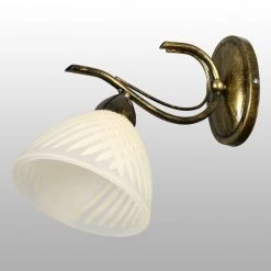Wandlampe In Gold Patiniert