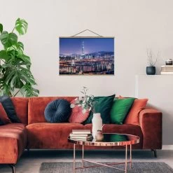 Stoffbild Mit Posterleisten - Lotte World Tower Bei Nacht In Blau -Heimdekoration Verkäufe wallart stoffbild mit posterleisten lotte world tower bei nacht in blau 3